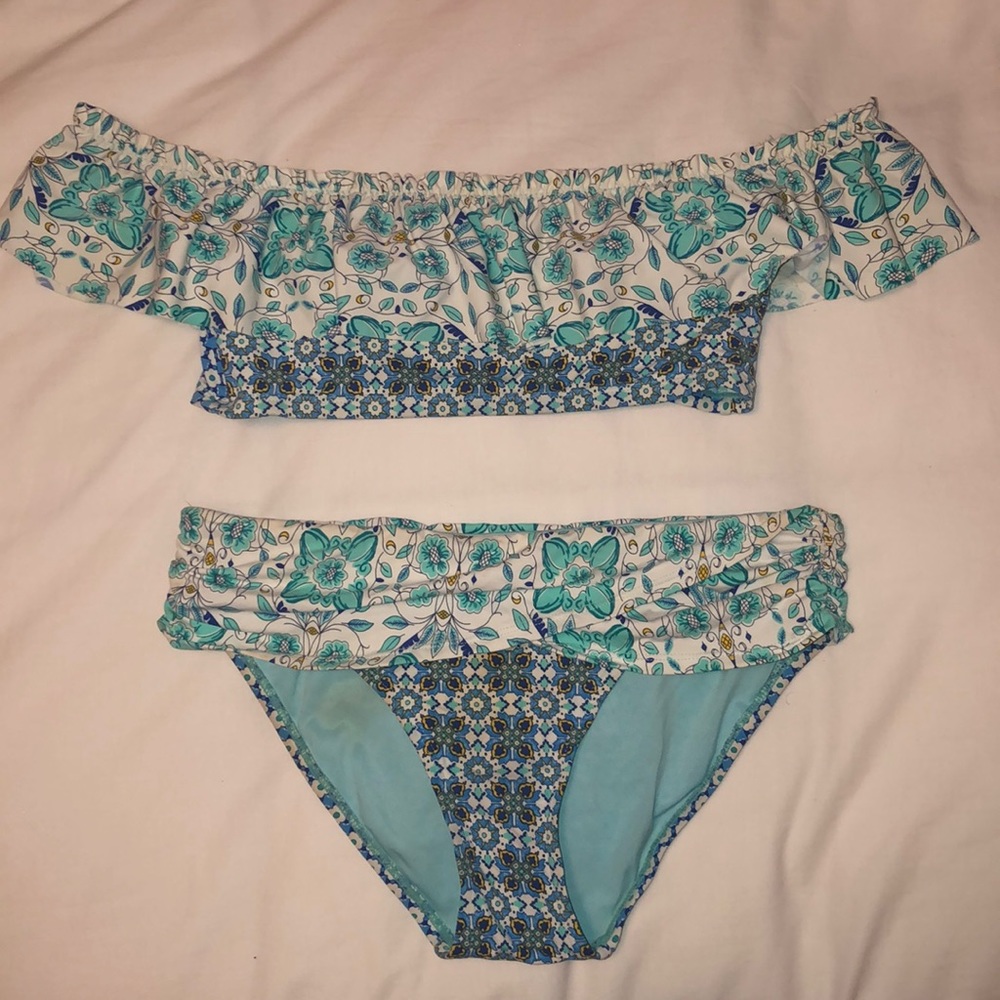 Blue bikini - Picture 3 of 3